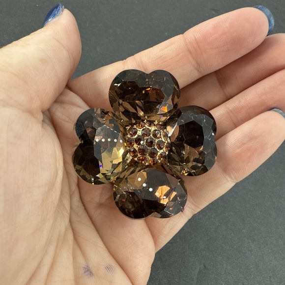 Brand New Crystal Cocktail Flower Ring Big Vintage Ring Stretchy Band - Picture 9 of 16